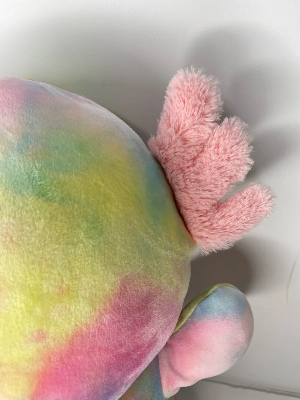 Squishmallows 18 inch Hug Mees Tinley the Tie Dye Axolotl Easter 2023